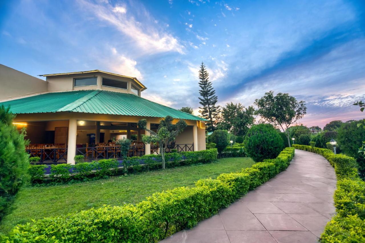 Tusk And Roar Corbett Resort, Jim Corbett Rāmnagar Exterior photo
