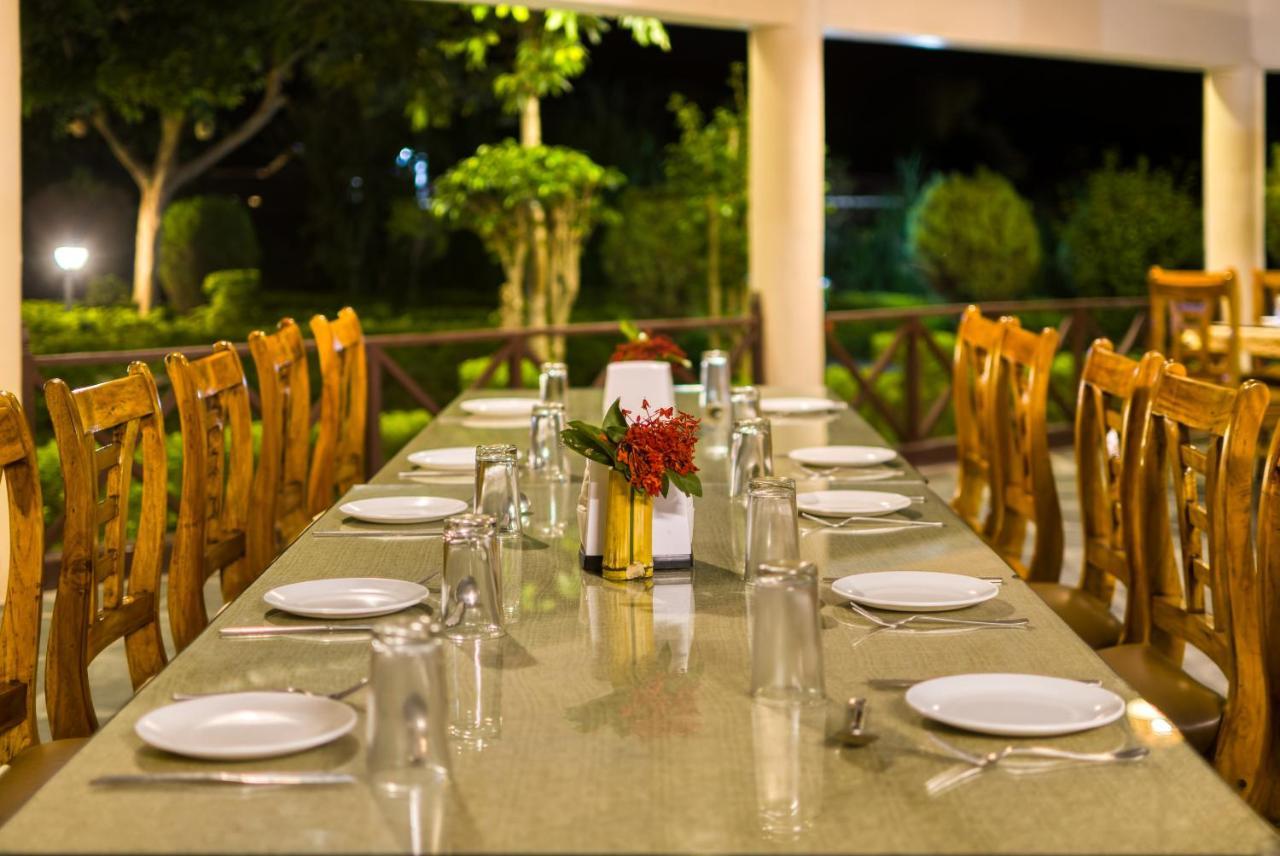 Tusk And Roar Corbett Resort, Jim Corbett Rāmnagar Exterior photo